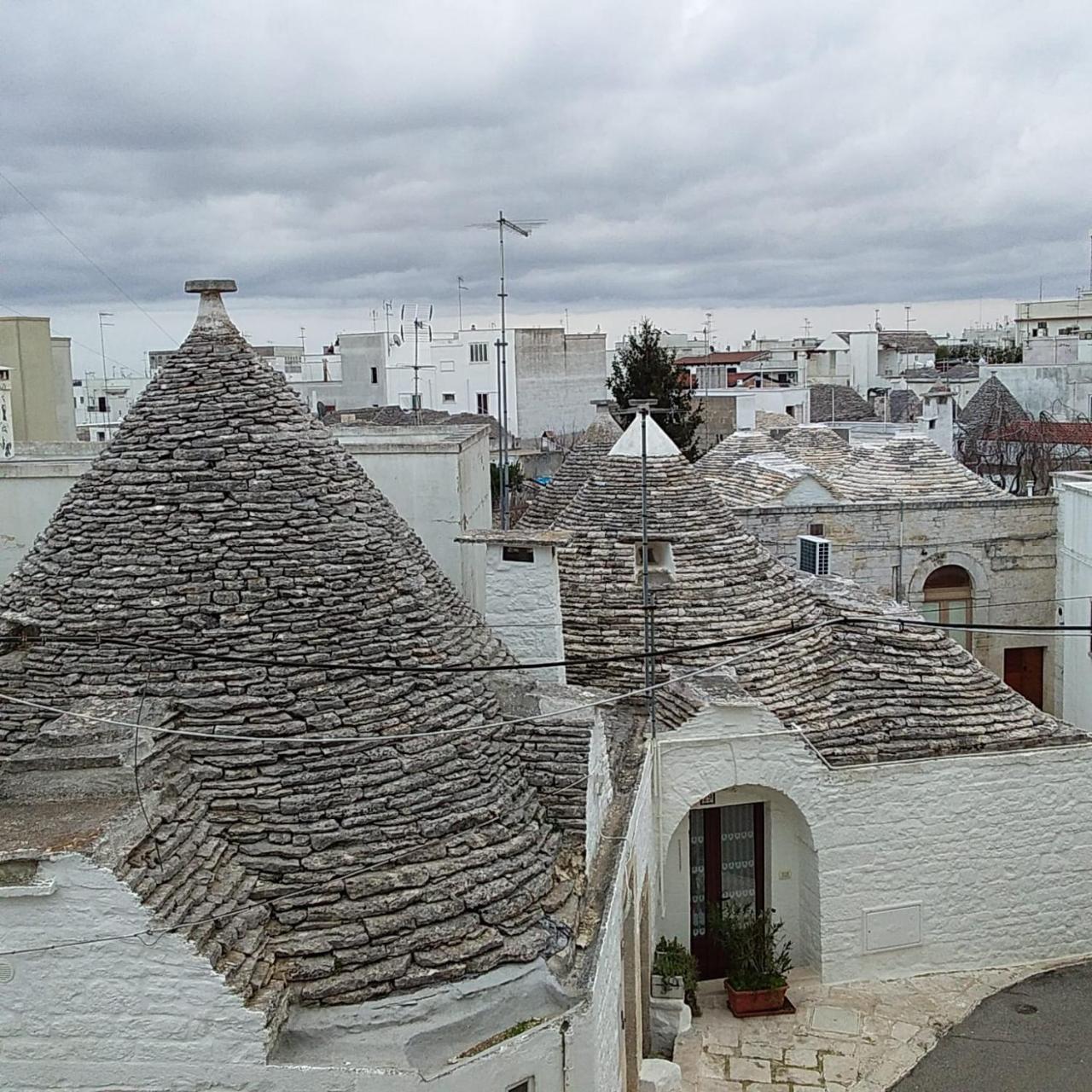 Trulli Antichi Mestieri - Widespread Trulli In The Historic Center Alberobello Exterior photo